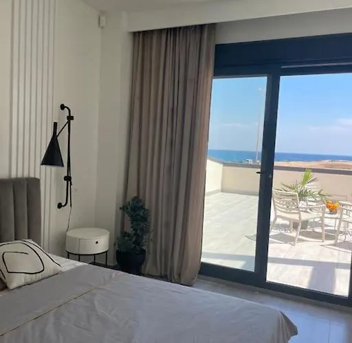 וילה Luxury With Pool 1st Line The Sea